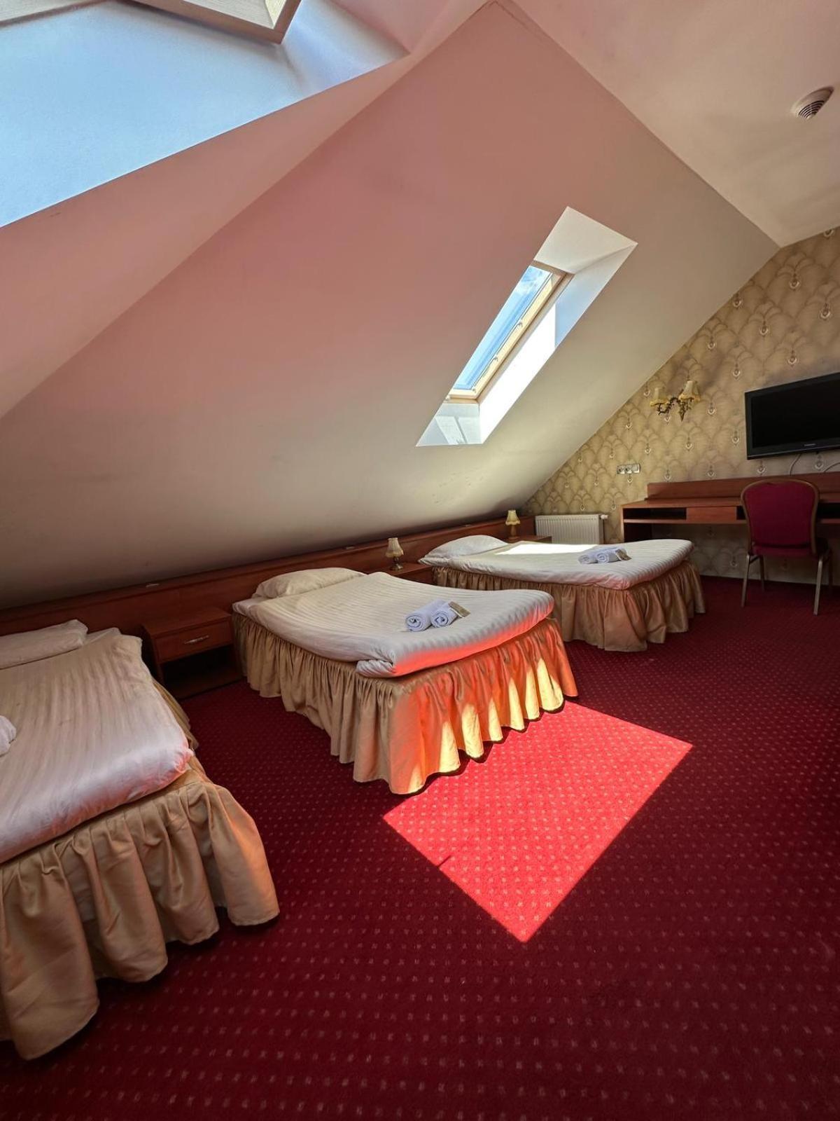 Szafir Hotel 3*