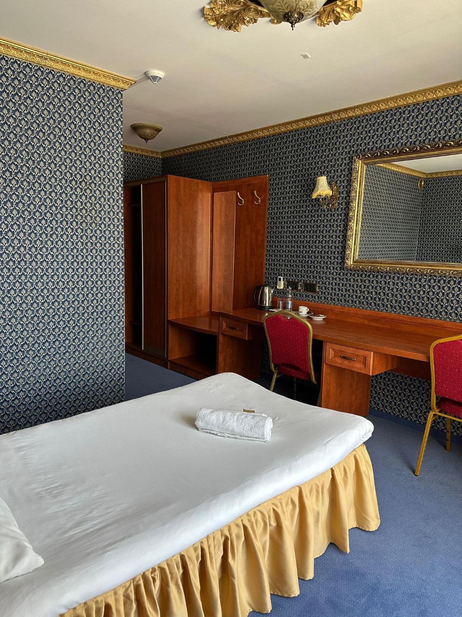 Szafir Hotel 3*
